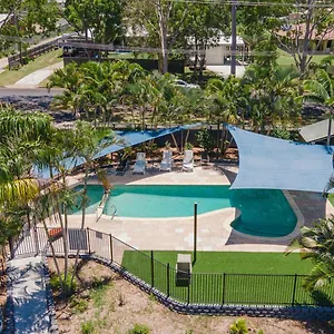lazy-acres-caravan-park.queenslandhotels.net/