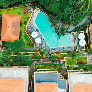 https://sri-bungalows.ubudhotelsnow.com